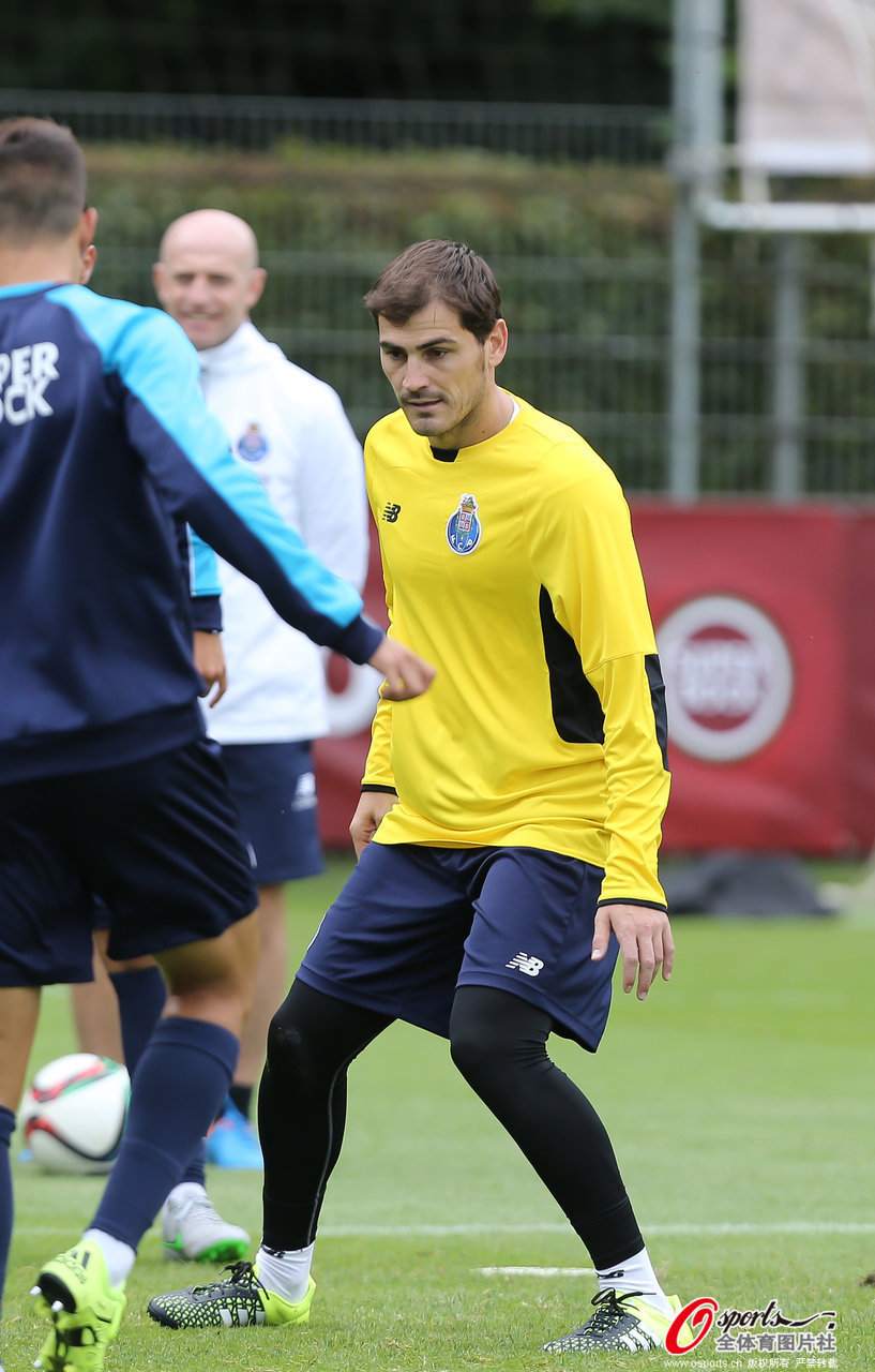 波尔图训练开放日；窗口期复出首秀引欢呼；欧篮联在即；训练强度明显提升的简单介绍-九游娱乐app